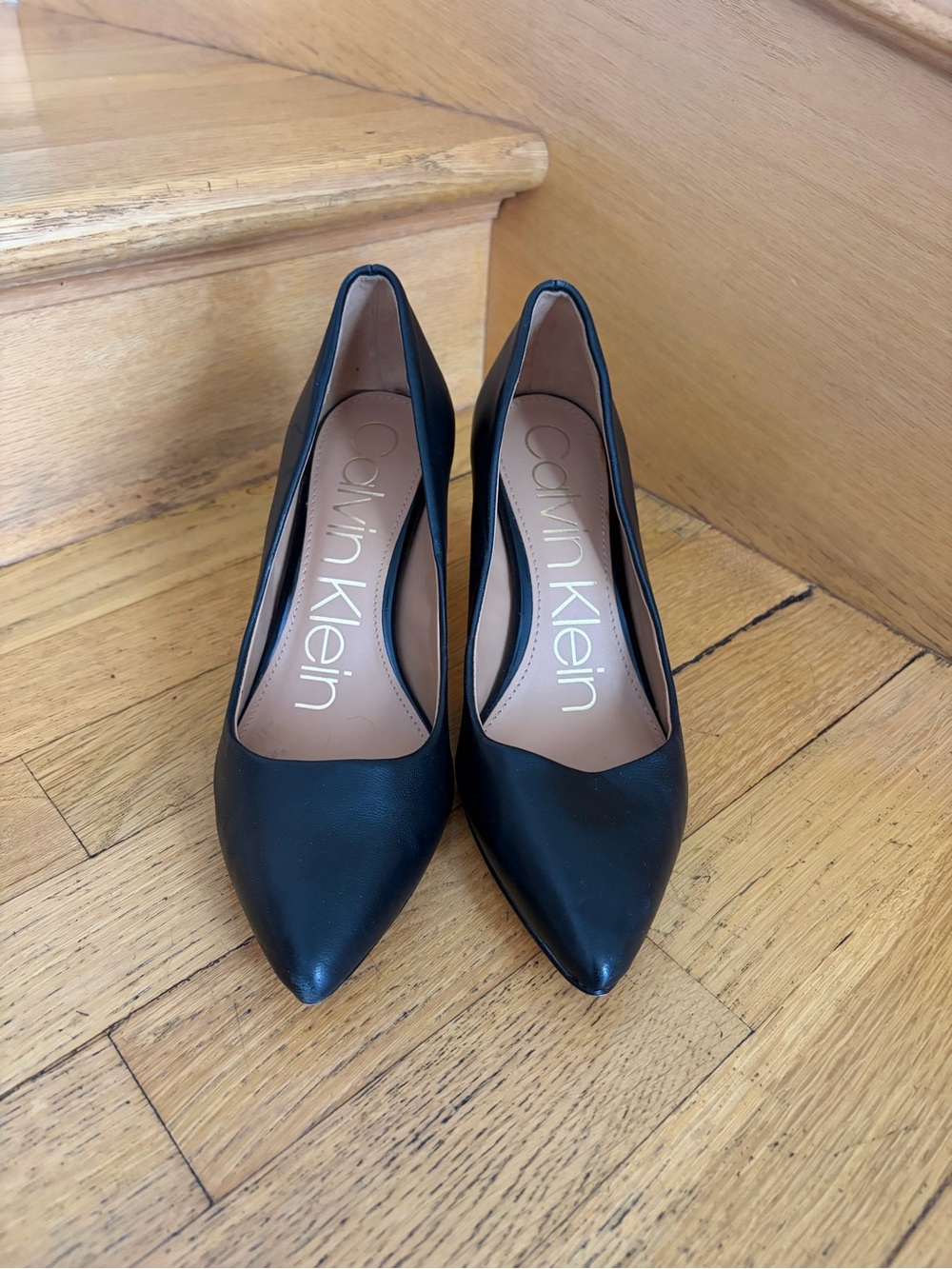 Calvin Klein Black Leather Pointed-Toe Heels size 6